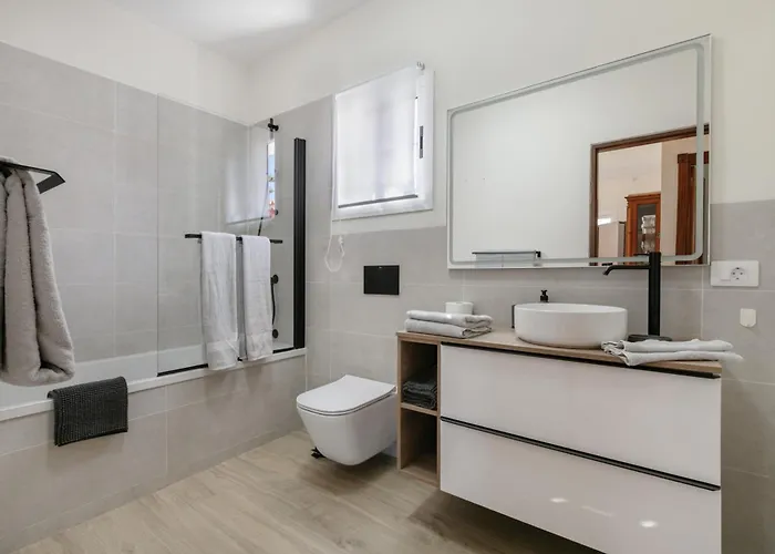 Llanitos Gigantes Vila Santiago del Teide